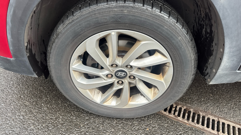 Hyundai Tucson 1.6 GDi Blue Drive SE Nav 5dr 2WD Petrol Estate